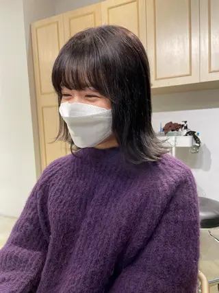 ミディアム カラー ハイトーンレイヤー 顔まわりSOTAのヘアスタイル