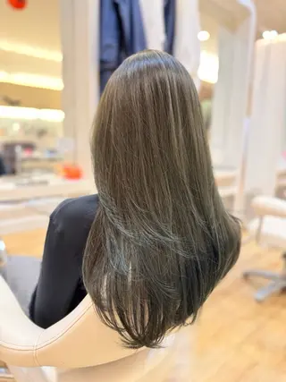 ロング 脇門 穂乃美のヘアスタイル