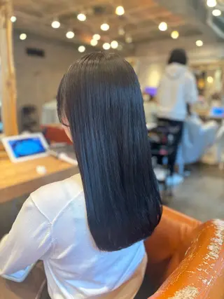 ロング カラー 髪質改善カラー ベージュ🤎YUMEのヘアスタイル