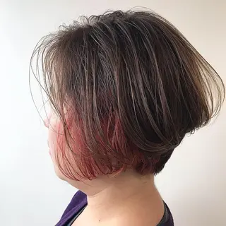 カラー ショート 濱川 佳奈のヘアスタイル