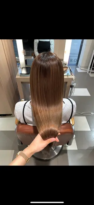 ロング 青沼夏未/オリーブ/ 寒色カラーのヘアスタイル