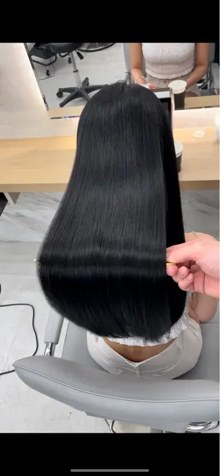 ロング youres hair2'nd所属・高級髪質改善/透明感 艶カラー　瀧本侑輝のヘアスタイル