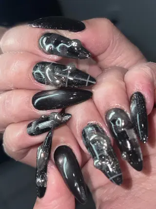 ネイル NES NAIL所属・さゆり￤推しキャラ ￤ロングネイル🩷のネイルデザイン