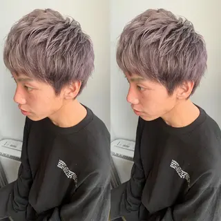 ショート カラー ✨艶ブリーチカラー ✨四ノ宮裕己のヘアスタイル