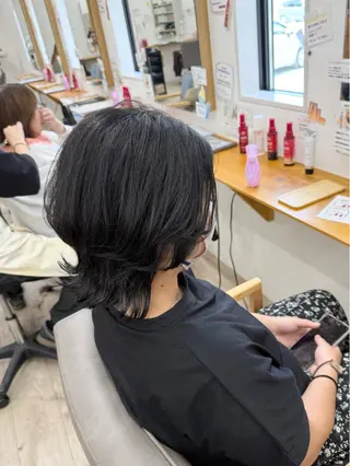 ミディアム ちほ/顔周りレイヤー /ベージュカラーのヘアスタイル