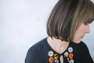 カラー SALOWIN 表参道所属・シンカ 表参道のヘアスタイル