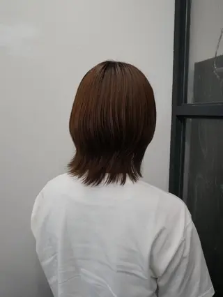 ミディアム カラー モリ ナツルのヘアスタイル
