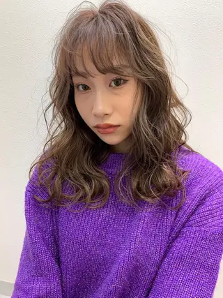 ロング AKANE 【zina新宿】のヘアスタイル