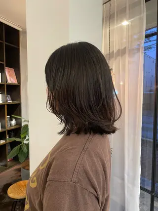 ミディアム romano【ロマーノ】大泉学園所属・西野 優夏のヘアスタイル