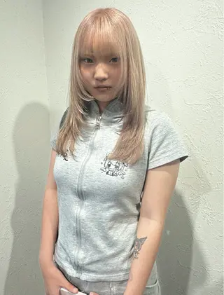 ロング カラー ハイトーン/レイヤー /艶カラー🎀のヘアスタイル