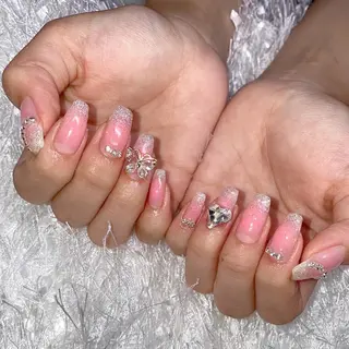 アイブロウ ネイル マツエク・マツパ Nail&eye Belire 新宿のネイルデザイン