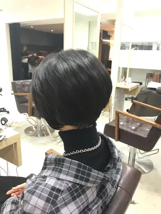 ショート マンツーマン/透明感 foi hairのヘアスタイル
