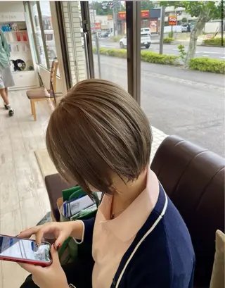 ショート 能松 玲奈のヘアスタイル