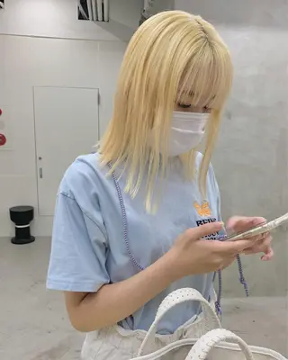 ミディアム ブームボックス所属・🐝ハイトーンカラー hachi🐝のヘアスタイル