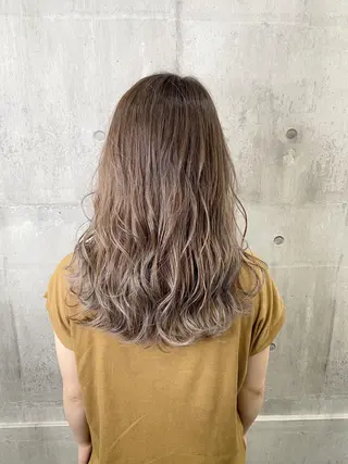 セミロング supbytomee所属・カラー特化型サロン #SUP.のヘアスタイル