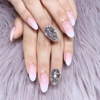 ネイル NAKAJIMA ERIKAのネイルデザイン