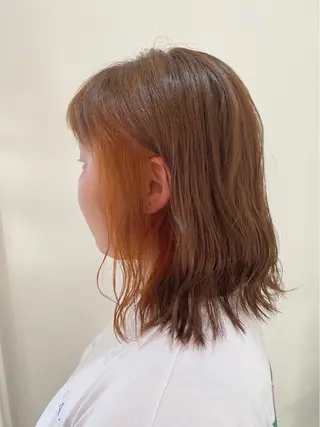 ミディアム 三好 美里のヘアスタイル