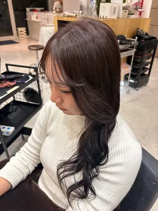 カラー 小西 暖のヘアスタイル