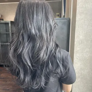 ロング カラー BUBBLES所属・山本 琴乃🦭のヘアスタイル