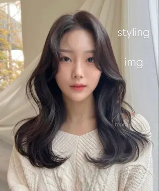 ミディアム ヘアアレンジ rinka／暖色 ブリーチのヘアスタイル