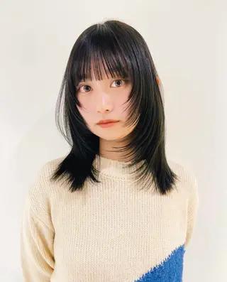 ミディアム ALBUM IKEBUKURO所属・トップスタイリスト レイヤーカットのヘアスタイル
