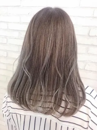 ミディアム カラー 横浜🍒ルーツカラー エクステ／RIEのヘアスタイル