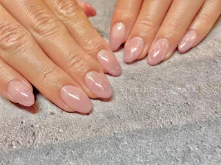 ミディアム カラー ネイル beauty salon ma'am所属・chihiro 小路ネイルのネイルデザイン