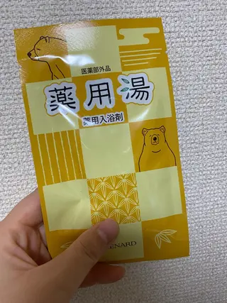 ミディアム ネイル マツエク・マツパ アイブロウ 小倉 麻由のエステ・リラクイメージ