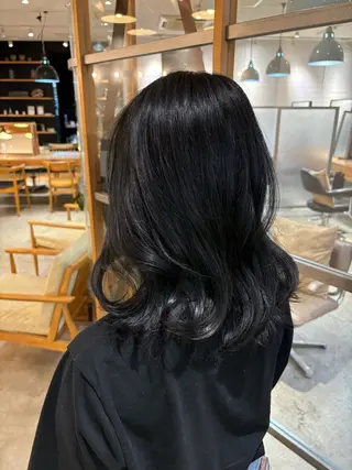 ミディアム カラー 辻 愛麗のヘアスタイル