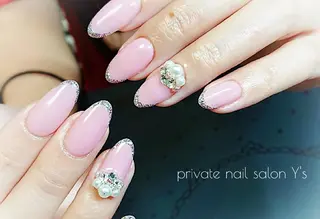 ネイル YUMI NAGAI  のネイルデザイン