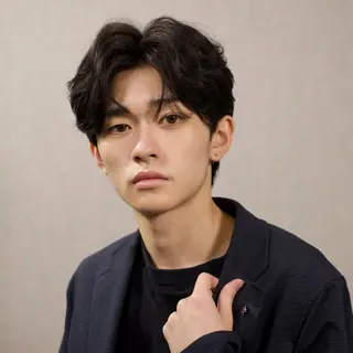 ショート パーマ メンズ 【センターパート/ マッシュ】ryokaのヘアスタイル