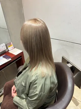 セミロング カラー 坂本 優輝のヘアスタイル