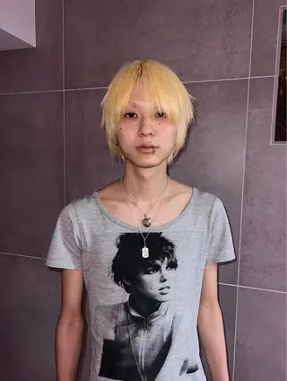 ショート メンズ AIRA/ブリーチ ‪/透明感カラーのヘアスタイル