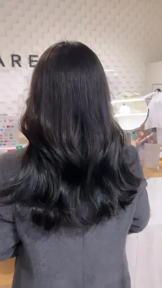 ミディアム カラー care所属・西本 泰智のヘアスタイル