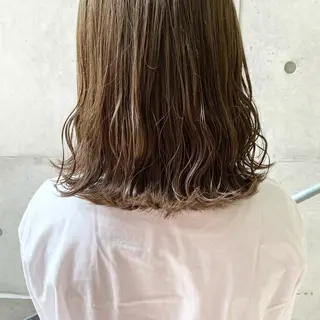 ミディアム カラー ハル🌸柔色/ ブリーチなし/艶髪のヘアスタイル