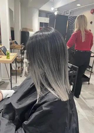 ミディアム カラー ROBIN所属・指名数No.1 /NAOYAのヘアスタイル