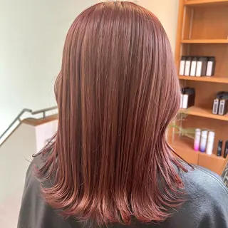 ミディアム 牧田 彩香のヘアスタイル