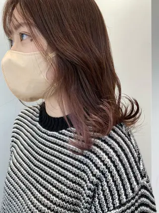 ミディアム 長井 麻帆のヘアスタイル