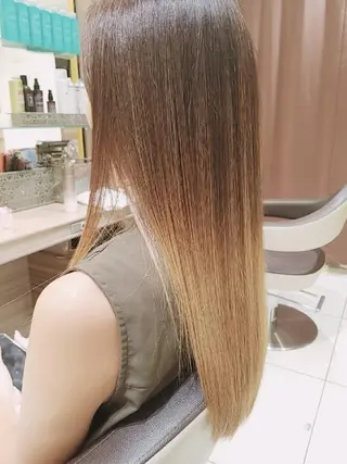 ロング Ash 店長　山下達也のヘアスタイル