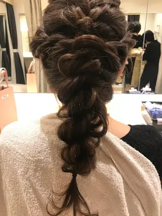 ロング The Best Beauty受付担当のヘアスタイル