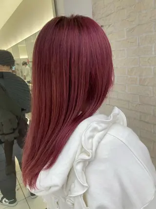 ロング カラー 暗髪つや髪💫 岡本彩花のヘアスタイル