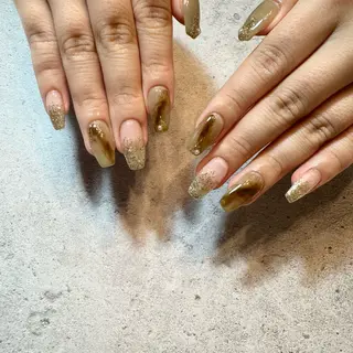 ネイル Aulu'bネイル ボディージュエリーのネイルデザイン