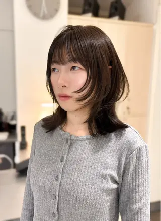 セミロング カラー 艶髪ハイトーン/ レイヤー/yuiのヘアスタイル