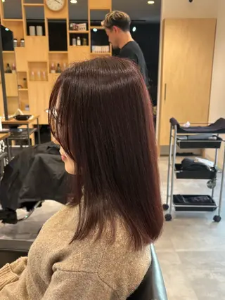 セミロング 滑川 吏音のヘアスタイル