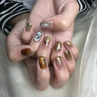 ネイル repos~ルポ~所属・里見 麗のネイルデザイン