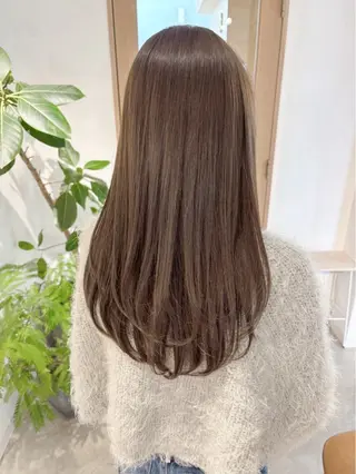カラー TERU ADACHIのヘアスタイル
