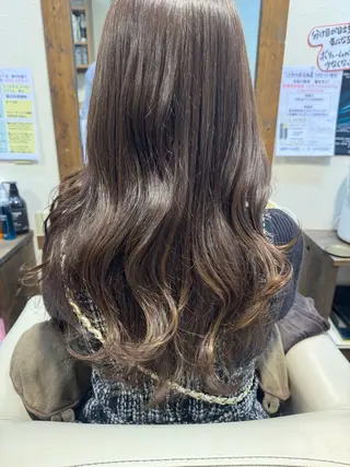 ロング 林 美里のヘアスタイル