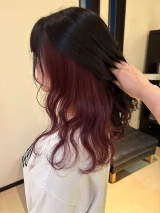 カラー スズキ ユウナのヘアスタイル