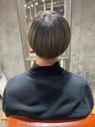 ショート yelm所属・🫒オリーブカラー ミディアムレイヤー✨のヘアスタイル