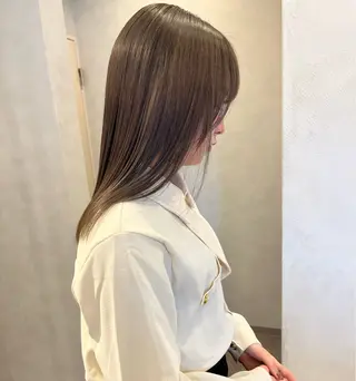 セミロング カラー Lita./ 大賀ひかり🧁🫧のヘアスタイル